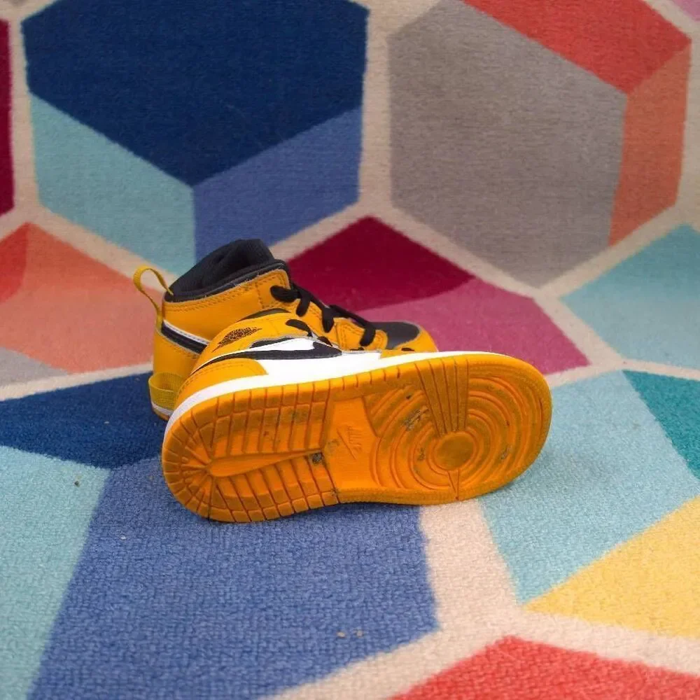 Air Jordan 1 Mid Toddler 'Reverse Yellow Toe'‎ - 640735 701 Size 8C